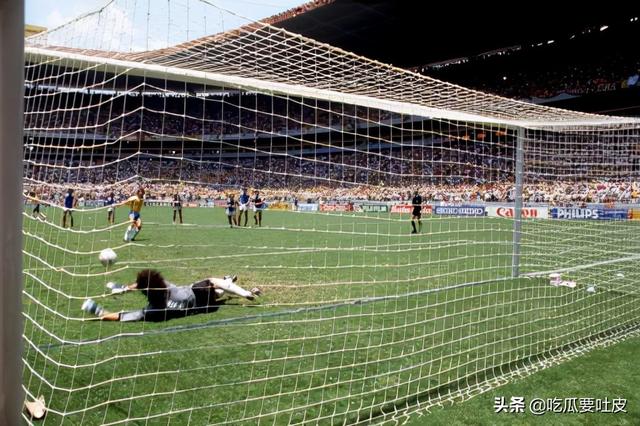 巴西vs法国世界杯（1986年足球世界杯法国对阵巴西）(7)