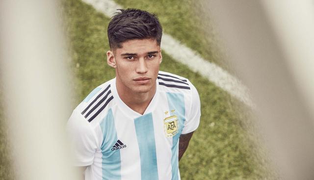 阿根廷国家队球衣（阿根廷国家队2018世界杯球衣图片）(5)