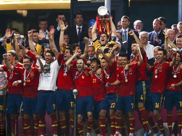 西班牙足球国家队（西班牙男足国家队最新名单）(5)