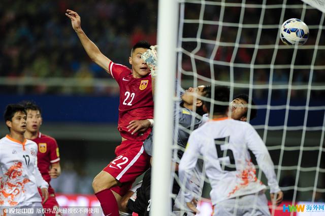 中国vs不丹12比0（ 连进12球中国男足12-0横扫不丹）(2)