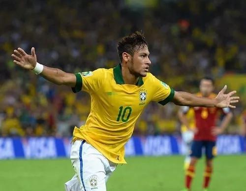 斯科拉里揭秘弃卡卡小罗原因（为什么2014年世界杯巴西不用卡卡与小罗）(3)