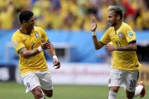 斯科拉里揭秘弃卡卡小罗原因（为什么2014年世界杯巴西不用卡卡与小罗）(8)