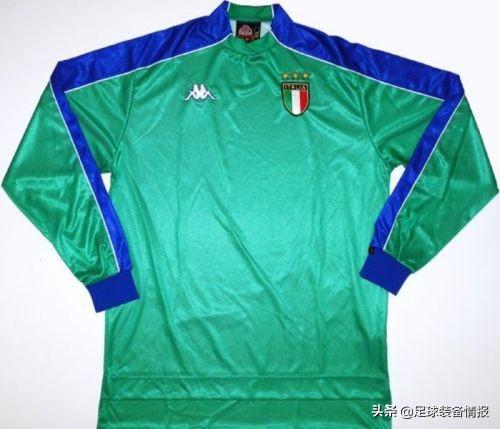 94年意大利球衣（盘点历年来意大利国家队的球衣）(34)