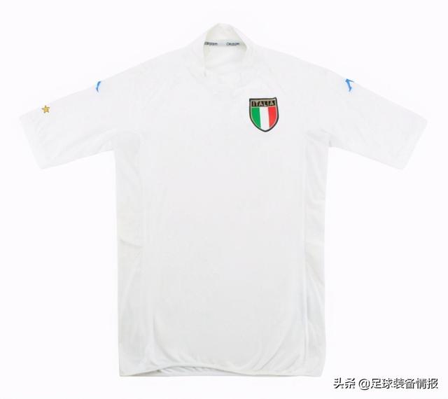 94年意大利球衣（盘点历年来意大利国家队的球衣）(41)