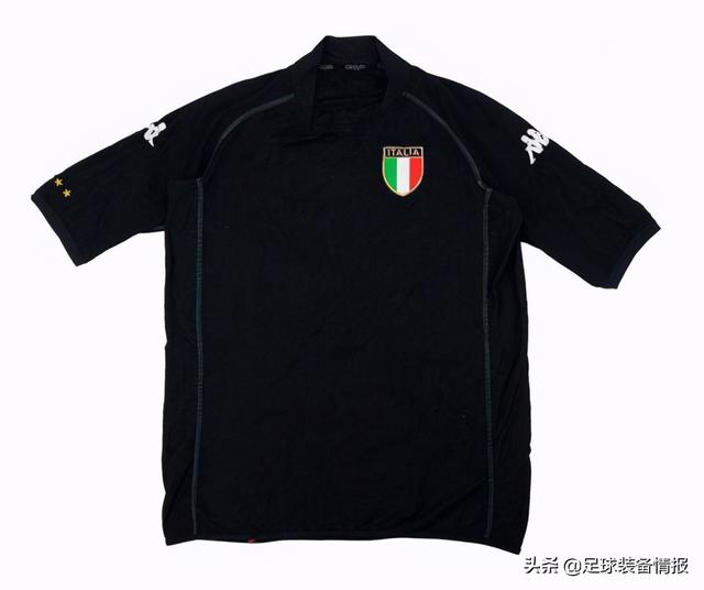94年意大利球衣（盘点历年来意大利国家队的球衣）(42)