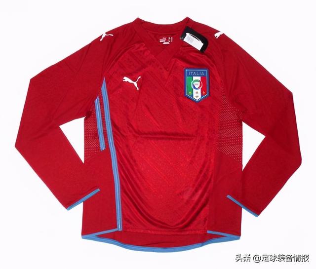 94年意大利球衣（盘点历年来意大利国家队的球衣）(61)
