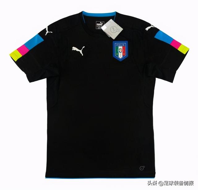 94年意大利球衣（盘点历年来意大利国家队的球衣）(79)