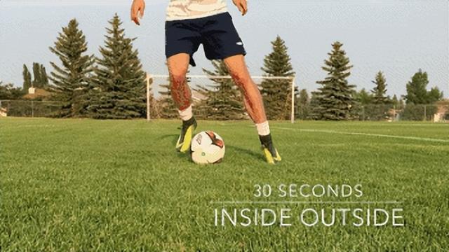 足球训练几个基本动作（五个让你快速提升球感的训练动作）(1)