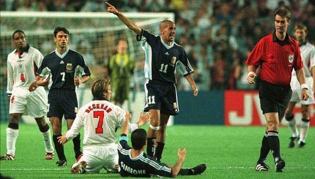 98世界杯阿根廷对英格兰（英阿为何会成为世界杯上永恒的经典）(3)