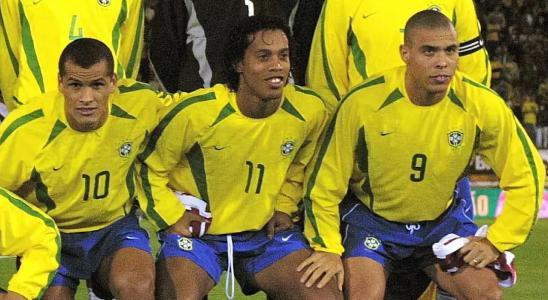 2002年巴西队世界杯阵容（02年世界杯巴西阵容有多恐怖）