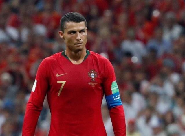 葡萄牙无缘2022世界杯（C罗率葡萄牙晋级卡塔尔世界杯）(4)
