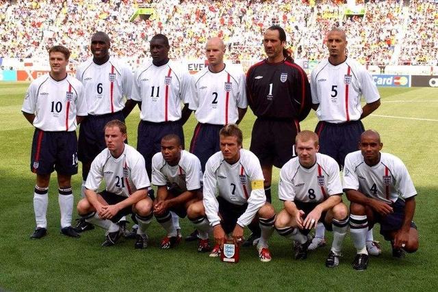 2002年世界杯巴西对德国（韩日世界杯巴西队对英格兰的经典之战）