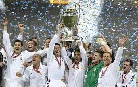 历届欧冠冠军列表（皇家马德里历届欧冠夺得的13个欧冠冠军）(3)