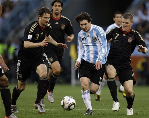 德国和阿根廷交锋史（简述2010世界杯阿根廷德国之战）(5)