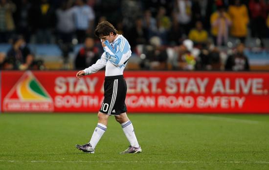 德国和阿根廷交锋史（简述2010世界杯阿根廷德国之战）(10)