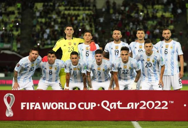 巴西vs阿根廷谁胜（阿根廷vs巴西世预赛比分预测）(4)