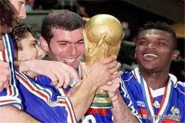 1998年世界杯法国队主力阵容（齐达内是哪年拿世界杯冠军）(2)