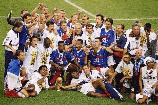 历史最佳23人阵容（法国足球历史最佳阵容）(39)