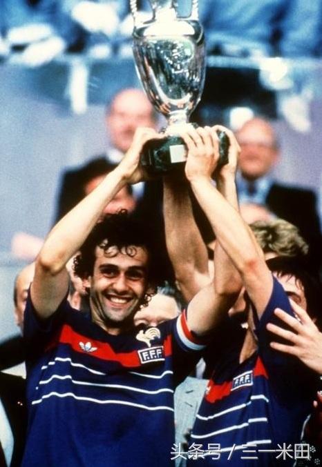 1984欧洲杯法国队阵容名额（历届欧洲杯法国队合照）(6)