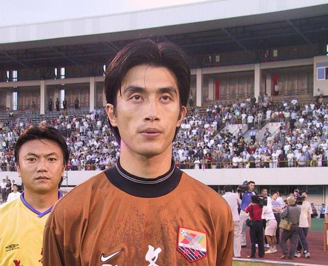 年轻的足球守门员明星（广东足球史最具代表性的五大门将）(2)