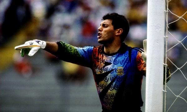 2002年世界杯金手套是谁拿的（历届世界杯最佳守门员金手套奖得主）(11)