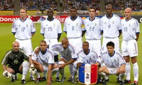 2002世界杯法国队名单（2002年世界杯法国队首发阵容）(6)