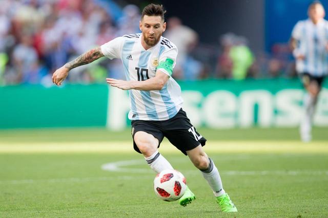 阿根廷国家队队长是谁（阿根廷国家队说梅西是历史第一）(1)