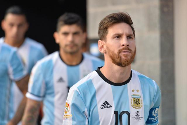 阿根廷国家队队长是谁（阿根廷国家队说梅西是历史第一）(4)