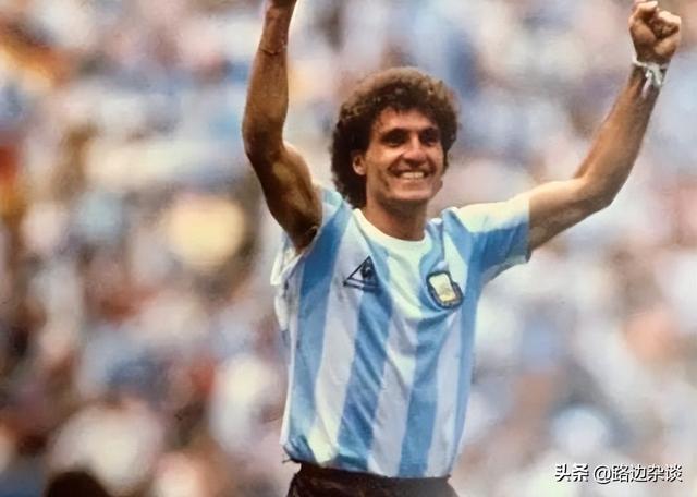 阿根廷球员阵容（盘点世界足球列强历史最佳阵容）(5)