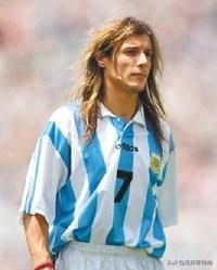 阿根廷足球明星绰号天使（阿根廷最著名的足球明星）(2)