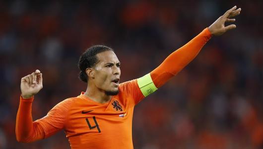 荷兰队2022世界杯队长（世界足坛范家军历史最强阵容）(9)