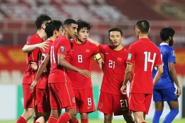 中国足球12强赛分组（国足12强赛大名单出炉）(4)