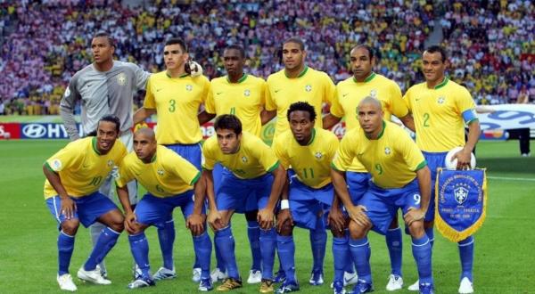 2006年世界杯八强排名（06年世界杯的巴西队）(5)