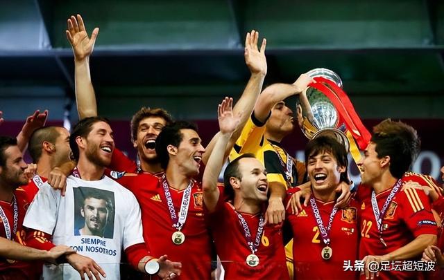 西班牙现役球员名单（西班牙历史十佳巨星）(24)