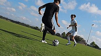 足球过人基本动作（初学者必会的十一个技能）(19)