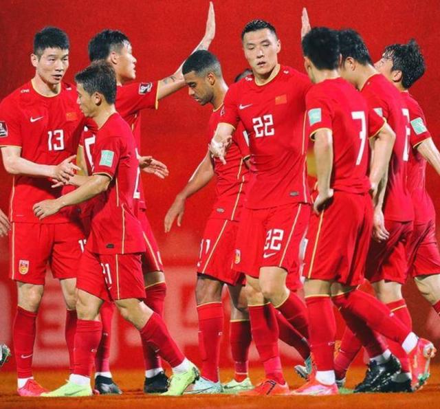 世界杯亚洲足球比赛（中国男足世预赛积分榜最新）(3)