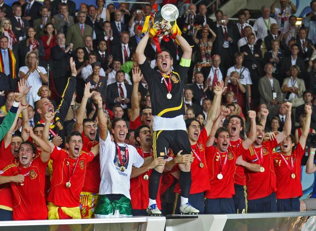 2012欧洲杯决赛数据（西班牙四球大胜意大利卫冕欧洲杯）(6)