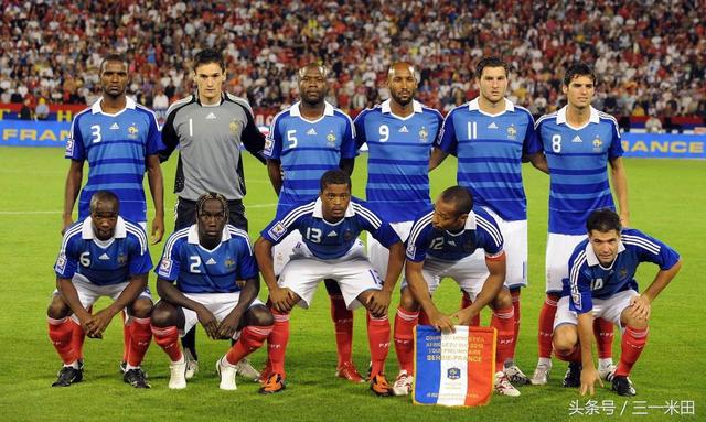 法国足球队图片（历届世界杯法国队合照）(17)