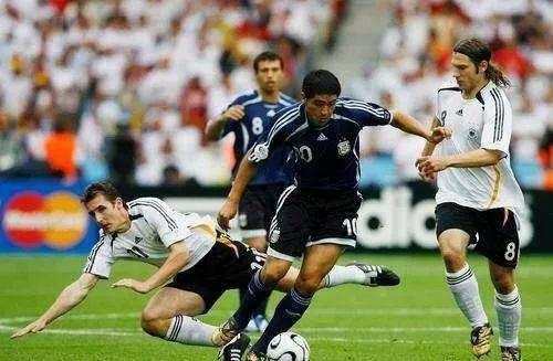 2006世界杯阿根廷（阿根廷队史最强阵容）(13)