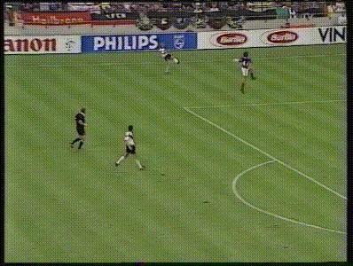 1990年世界杯德国阵容（1990年世界杯D组篇）(7)