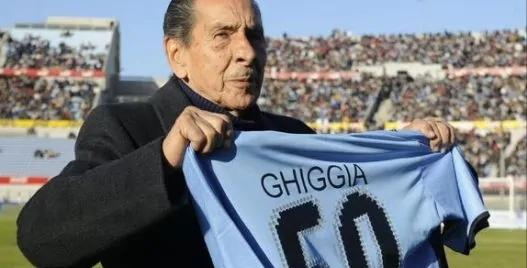 乌拉圭知名球员（乌拉圭足球历史最强11人）(26)