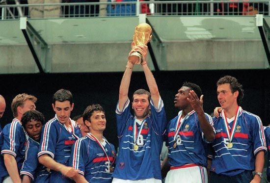 1982年世界杯法国队名单（法国国家队历届世界杯战绩盘点）(2)