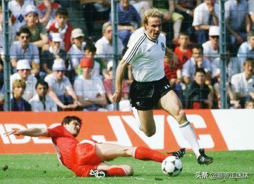 1982年世界杯德国队名单球员（1982年鲁梅尼格的德国队饱受争议）(3)