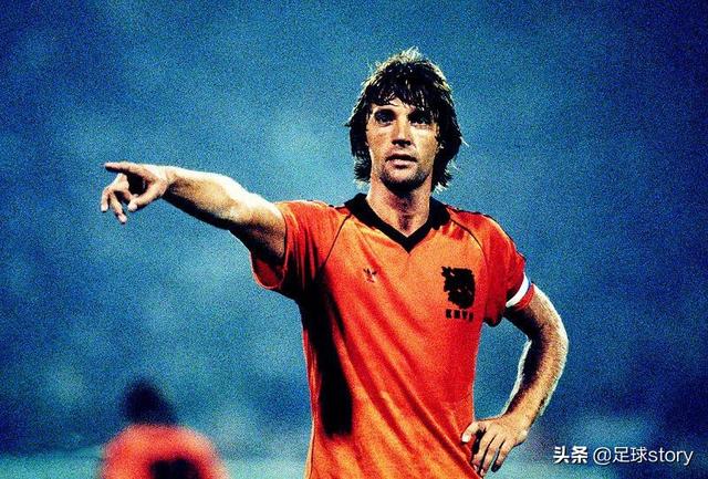 1974年世界杯荷兰阵容（荷兰足球历史最佳阵容）(6)