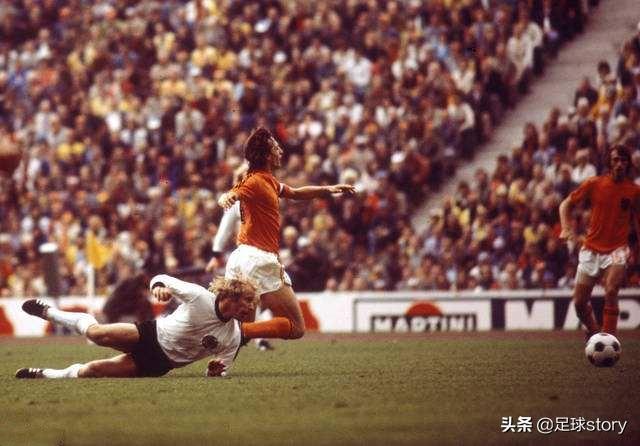 1974年世界杯荷兰阵容（荷兰足球历史最佳阵容）(15)