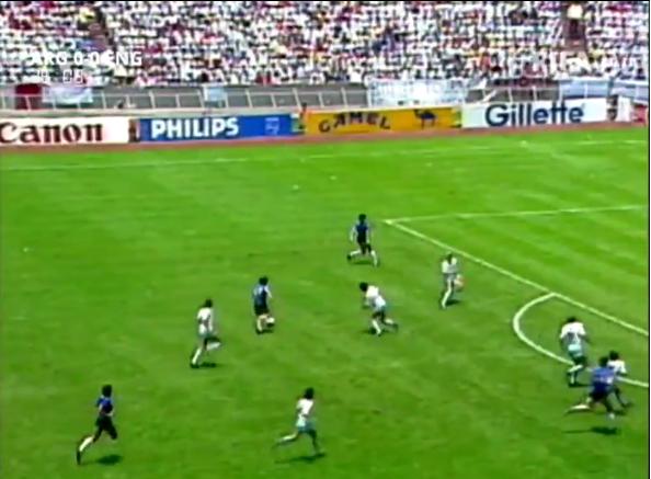马拉多纳进球集锦（1986世界杯阿根廷对英格兰）(14)