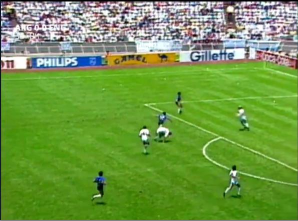 马拉多纳进球集锦（1986世界杯阿根廷对英格兰）(16)
