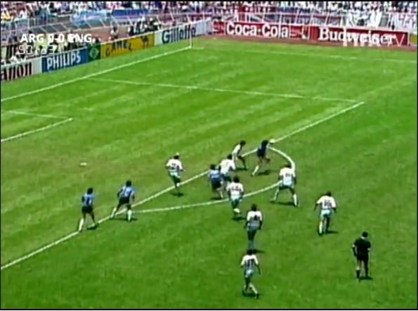 马拉多纳进球集锦（1986世界杯阿根廷对英格兰）(26)