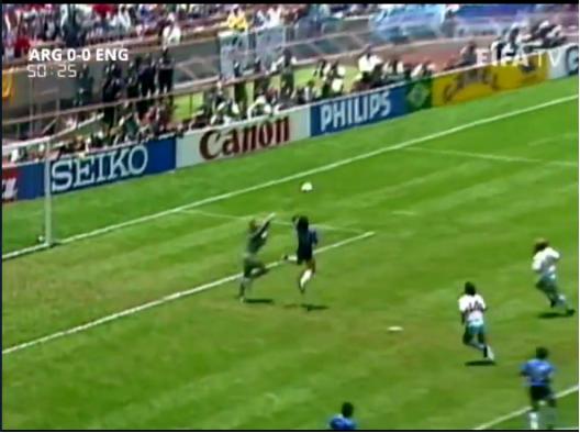 马拉多纳进球集锦（1986世界杯阿根廷对英格兰）(28)