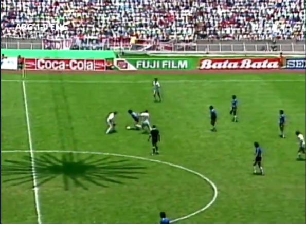 马拉多纳进球集锦（1986世界杯阿根廷对英格兰）(35)